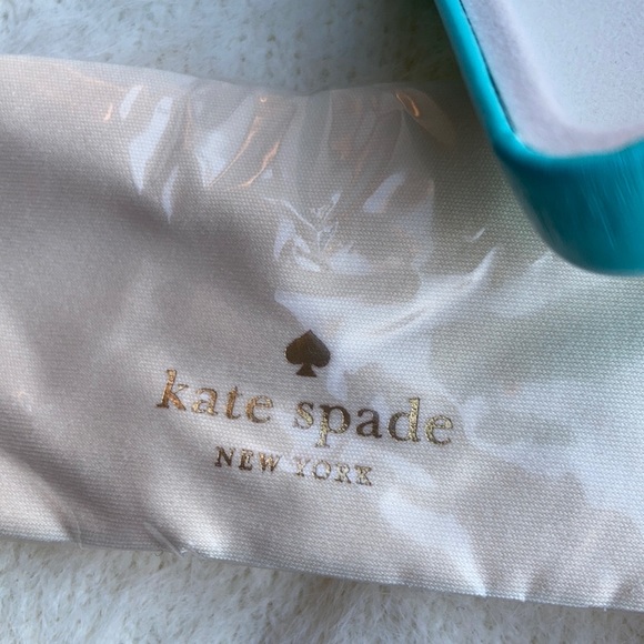 NWT Kate Spade Rosaria Cut out heart Sunglasses Valentines
